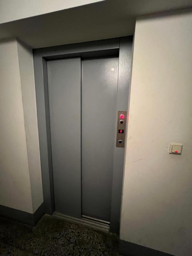 Apartment Near Metro & Netflix Vienna Exterior photo
